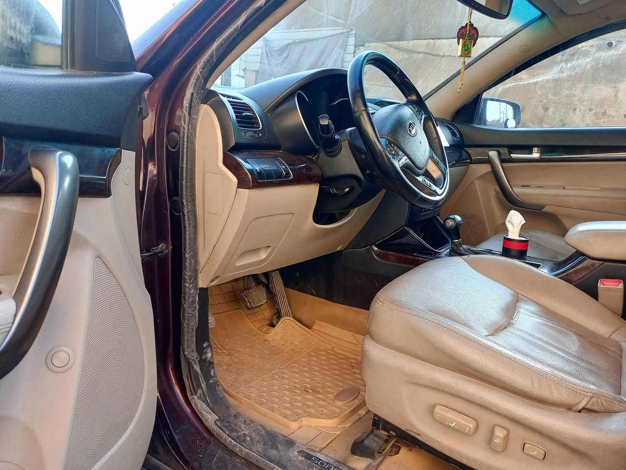 سلام عليكم
سياره سورنتو 2014
امريكي حادث جاملغ وبنيد تبديل 
مكينه اربعه سلندر 
تبريد 3قطع 
كشنات كهربائية 
سياره مكفوله كير ومكينه خير من الله 
سعر 152 وبيها مجال حك الجيه 
الرقم ***********
