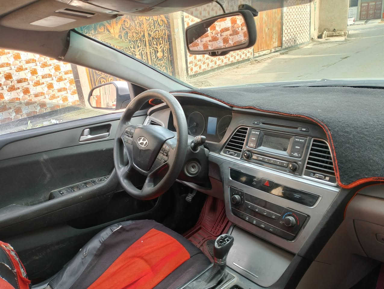 هونداي سوناتا موديل 2015 مكينه وكير مكفولت حداد مكفول مكفول من لكلب ولجفي بيها مكنات  صبغ مكانها بصره رقم انكليزي سعر قفل 83.    ***********
