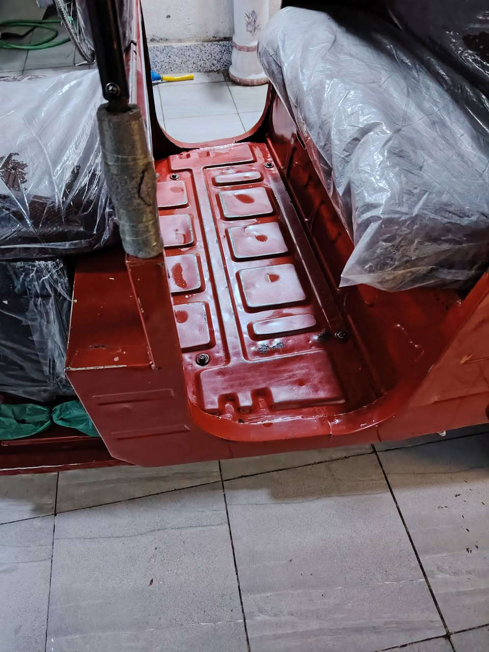 سلام وعليكم تكتك للبيع موديل 2018 معمره فقط دوس   رقم ***********
