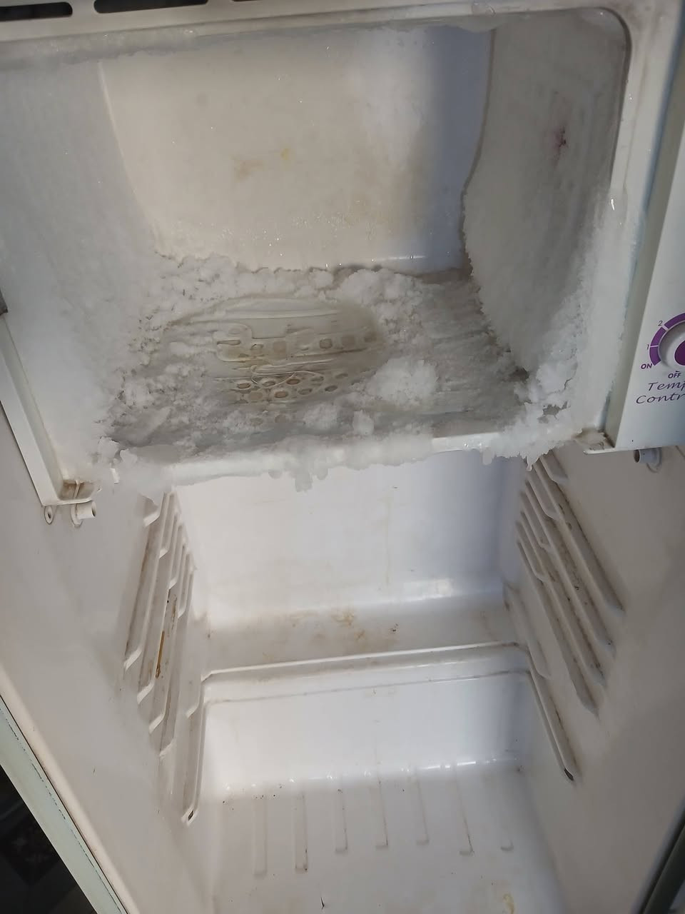 قيم وشتري ثلاجه مال نفرين صالحه الماطور شغال


**إذا كنت صاحب هذا الإعلان وتريد حذفه لأي سبب، رجاءا أرسل رسالة إلى الدعم الفني**