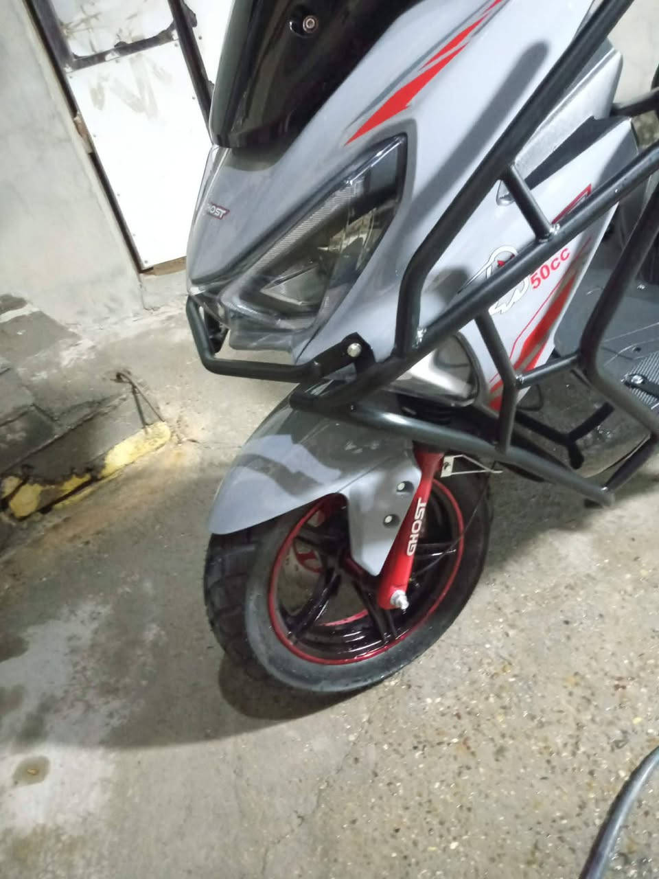 للبيع صارلها شهرعندي...اخذتها بمليون و٢٥٠ سعر البيع الحالي ب مليون ....بصمة ودبل سويج...تشغيل عن بعد انذار سرقة موجود.....دراجة بانزين....للتواصل علا الرقم*********** ...اوعلا الخاص
