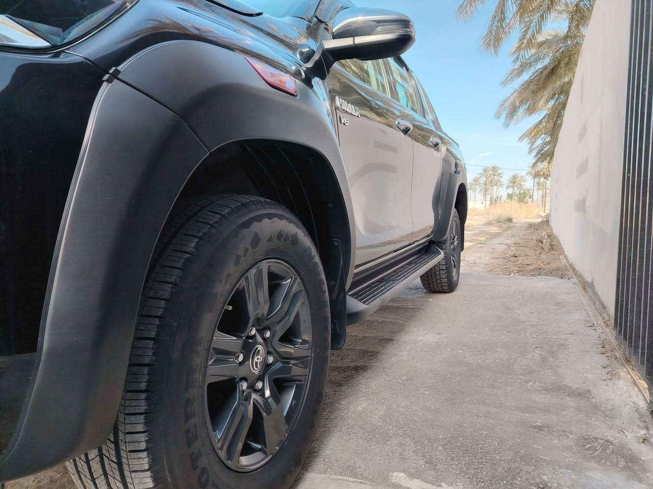 السلام عليكم
1-تيوتا هايلوكس دافنجر مواصفاته معروفه مايحتاج اذكرهن 
2-موديل /24
3-فور ويل
4-ستة سلندر
5-سعودي
6- ماشيه (47 ألف )
7-كير اوتوا
8-رقم بابل (18A)
9-مكان السيارة (بابل)
10- رقم الهاتف1 (***********)
استفسار ع السعر اتصال
