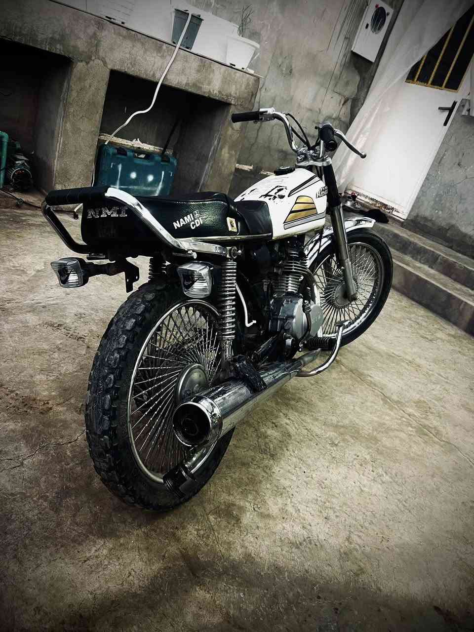 ‏سلام عليكم دراجة للبيع بدون أوراق موديل 2020 بكون خانقين دراجة نظيفة وشلع ومعدل سعر250 بها مجال بسيط رقم التلفون ***********  وستاب
