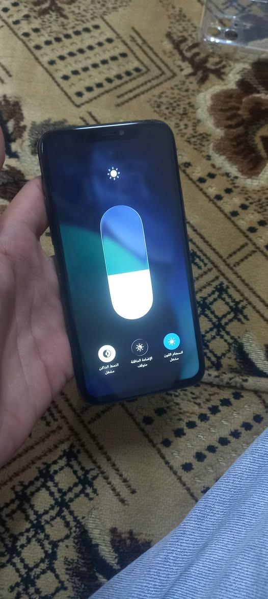 سلام عليكم ١١ برو مبدل شاشه وبطاريه ذ ٦٤ احسن نوعيه كلشي شغال عدا الفيس ايدي متوقف مكاني بغداد حي العامل سعره ١٦٠ قفلللللللللللللل بدون عموله ***********
