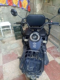 دراجة شحن للبيع سعر ٦٠٠ وبيها مجال للشراي استفسار اكثر 07830921741