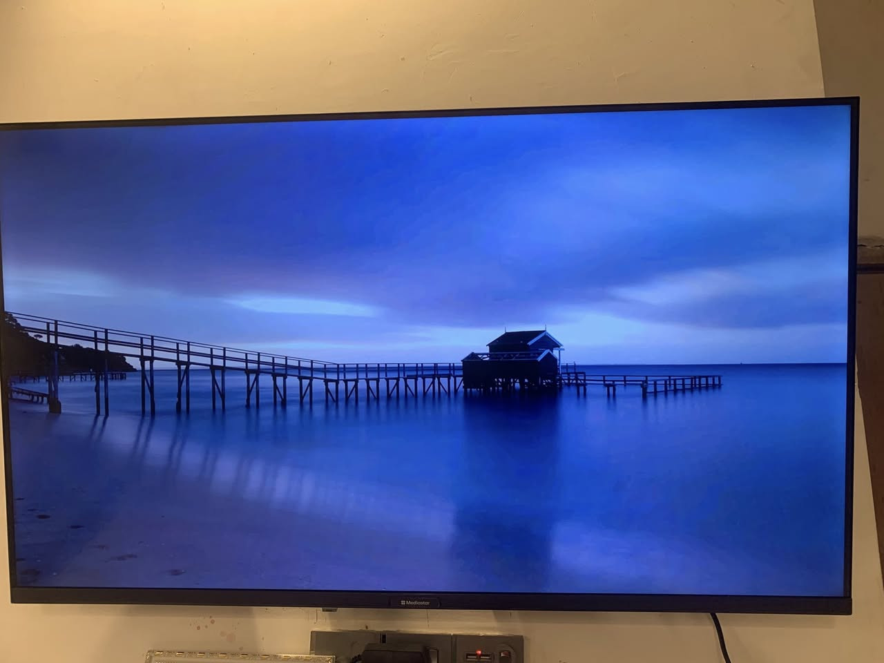 شاشاه للبيع الحجم 43  امس شتريته وهذا كارتونه بعد جديده السعر 225


**إذا كنت صاحب هذا الإعلان وتريد حذفه لأي سبب، رجاءا أرسل رسالة إلى الدعم الفني**