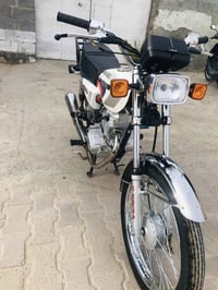 دراجه نامه امتياز موديل 2025اوراق سكنر سعر 650وبيه مجال متواجد خاص 077...