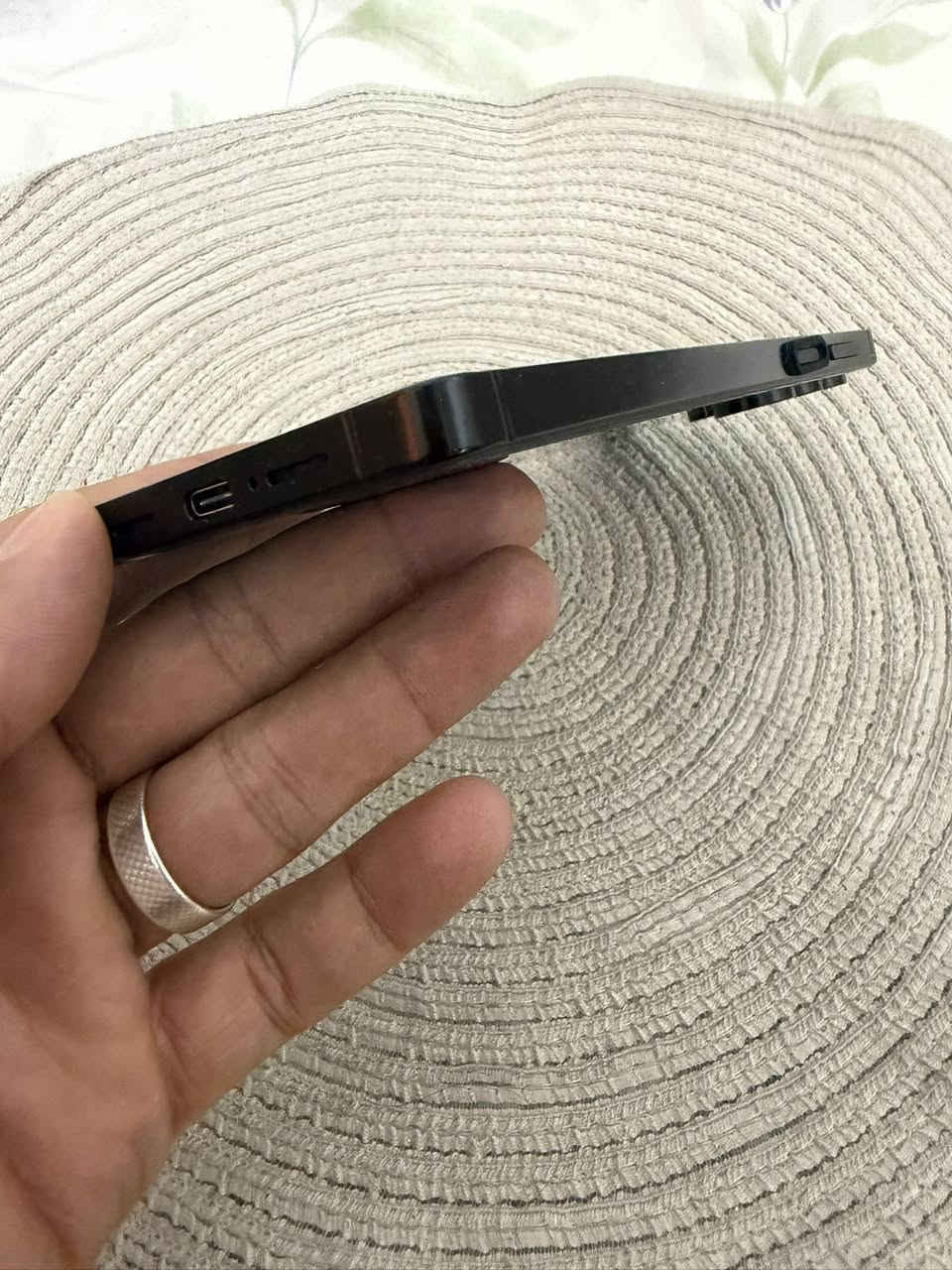 السلام عليكم للبيع او مراوس ايفون 13 او 14
برو ماكس 256
سامسونك الترا اس 25 كوبي باب ثاني 
اجاني هديه واريد ابيعه جديد مصار سبوع من فتحته من الباكيت 
السعر 200 الف وبي مجال جداً بسيط
***********
