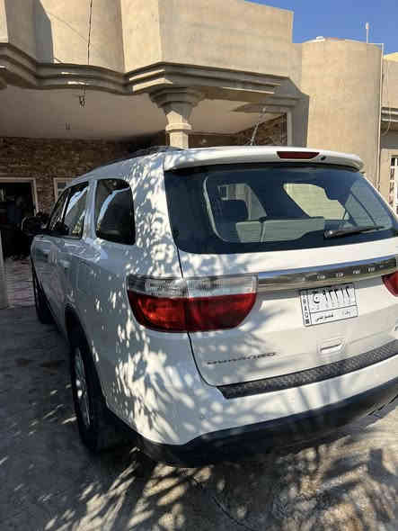 السلام عليكم 
دوج دورنكو 2012 كلين فقط بارد حك شبر بلجاملغ امامي مال السايق رقم بغداد شرط التحويل سنويه لل2027
7راكب سياره جديده مال بيت 
السعر 195 مكلف بلنشر 
للاتصال

‭0782 837 2623‬
