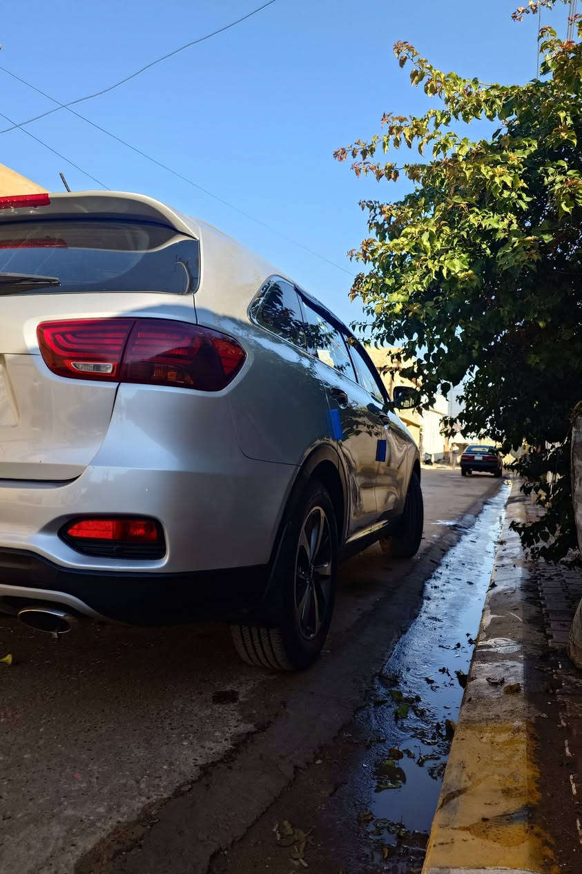 كيا سورنتو 2019 شكل 20 خليجي
ماشية 100 الف كيلو حقيقي و السيارة 

كلش جديدة على وضع الوكالة و مكفولة

كفالة عامة من اي ضرر وابيع عل فحص

ومحرك وكير كفالة

السيارة رقم اربيل تحويل مباشر 

السيارة فول مواصفات 1/1 عدا بنوراما 

ومحرك 4 سلندر 2400

للاتصال او استفسار  ***********

زنون 3 عدسات و LED و بلوجكتر زنون 

وحساسات امامية وخلفية وكامرة خلفية

تبريد 3 قطع  و 7 راكب و شاشة كبيرة اصلية 

هاند بريك رجل و اوتو هولد
