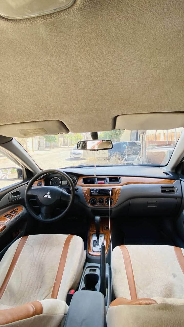 لانسةر ٢٠١١سةنةوي  پلاستيكً گيرتوماتيك دةبل گير  مةكينةو گيري بةشةرت  تةقةو رةقةي بةشةرت تةبريتي ساردو گةرمي بةشةرت پةلةپةلة بوياخي هةية سعري ٥٦ كةميك مةجال  *********** كالار, السليمانية
