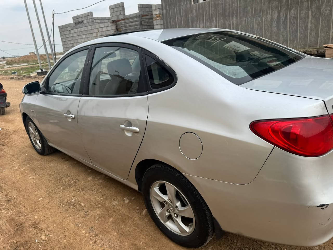 لنترا2009 مكينه 2000 السعر38 مكاني ديالى  ***********
