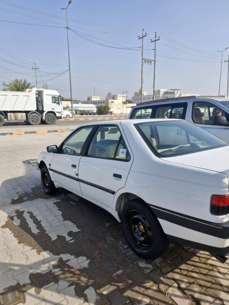 السلام عليكم للبيع بيجو405 2012 رقم مثنى راعيها بالنجف مداور ثاني يوم مشروع وطني مكفولهه كير مكفول محرك مكفول تبريد شغال❄️ تدفئه شغاله السياره تخم تاير جديد حداديه جديده غرفه جديده كهربائيه شغاله اربع سماعه شغاله السياره شوفت عينك لا بها ضربه ولا عيب شرعي مكفوله السياره تجي تفحص وترايك وين ما عجبك مكاني نجف شارع المطار قرب اسواق فتك والسعر خاص هذا رقمي***********
