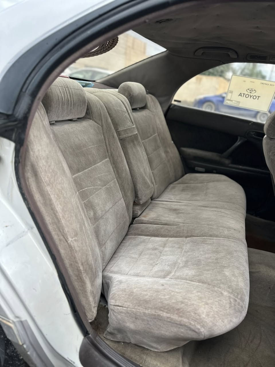 السلام عليكم 
بطه موديل 92 مكينه ثنين ونص ام الديلكو ، المكينة جديده كير جديد أكسن جديد تبريد شغال حداديه جديده كهربائيات كلها شغاله تخم تاير  السيارة جديده ٫ شرط مداور رقم انكليزي 27 ، السيارة بيه فقط البطاين الثنين الاماميات تعبانات شويه ، السيارة من الدعاميه للدعاميه نقطة خياس مابيها 
سعر السيارة 55 وبيها مجال حق الجيه 
مكان السيارة بابل 
ملاحظه اخوان ما متواجد ع نت اتصل على *********** الرقم بي واتساب 🙏
