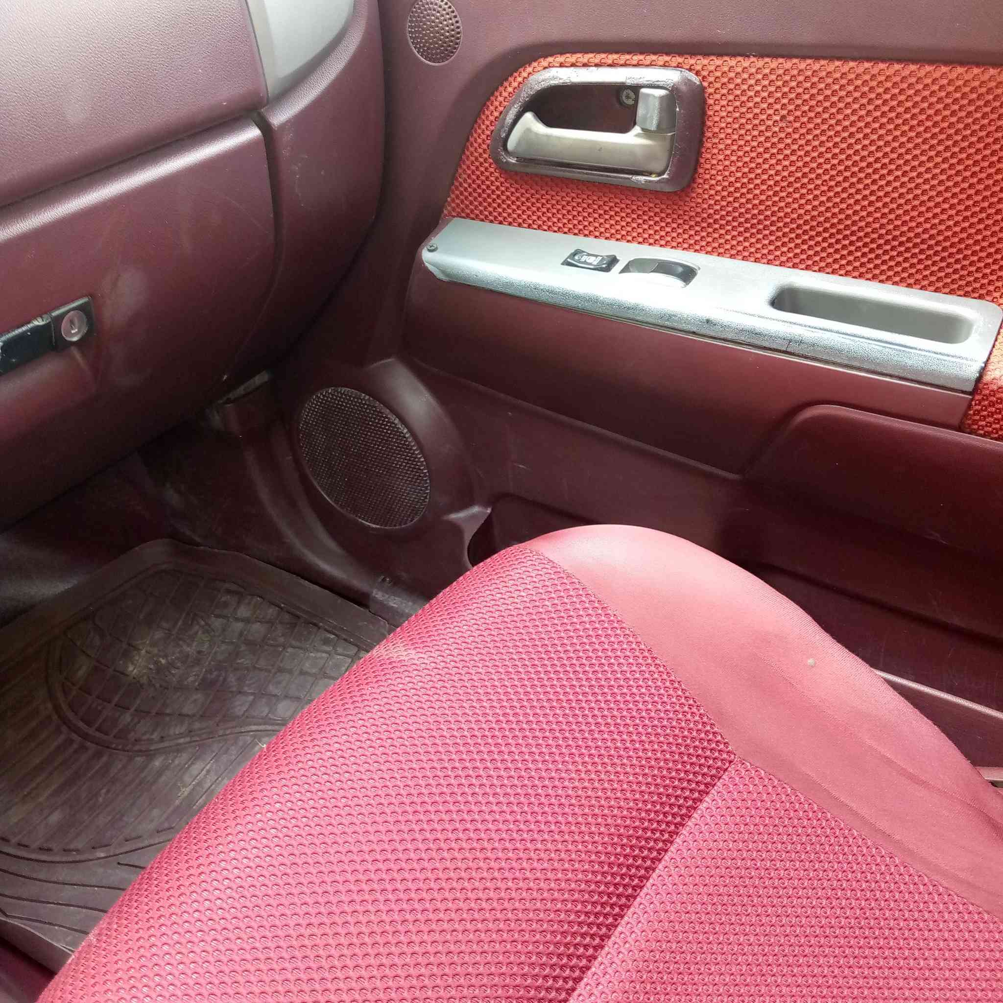 السلام عليكم كريت ويل موديل 12 سيارة جاهزة تبريد شاشه محرك كير مكفولات سنويه 28 باسمي السيارة رقم قادسيه مميز السعر 67 وبيه مجال الاتصال ***********
