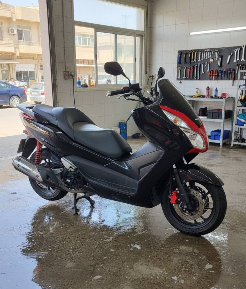 السلام عليكم فورزا 0/12 بلاديه وجديده مكينه بلاديه  وكفرات اصليه وجاهز بدون نقص كلشي بيها شغال معدل ١٢٠ ١٤٠ دك دراجه حلوه ونضيفه  شراي تفضل خاص


**إذا كنت صاحب هذا الإعلان وتريد حذفه لأي سبب، رجاءا أرسل رسالة إلى الدعم الفني**