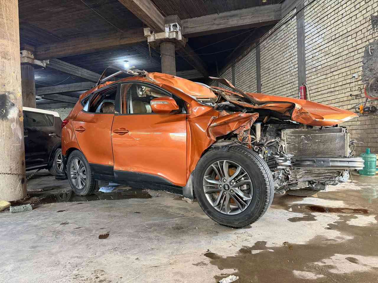 سلام عليكم لبيع توسان موديل ٢٠١٥ رقم بغداد عله حادثهه مثل صوره سعرهه ٦٥ مكان سياره بغداد المشتل استفسار ***********
