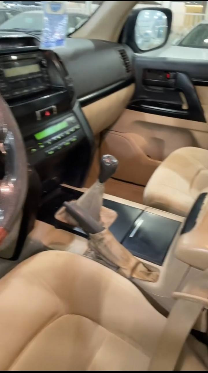 عرض مميز جيب   موديل 2014
السياره بحاله الوكاله الجير بدي عضلات على شرط الفحص السياره  جير عادي 
الممشى 438الف كيلو متر 
السعر 5000الف دولار امريكي 
يتوفر شحن جميع انحاء الدول العربيه تواصل وتساب+966594708034


**إذا كنت صاحب هذا الإعلان وتريد حذفه لأي سبب، رجاءا أرسل رسالة إلى الدعم الفني**