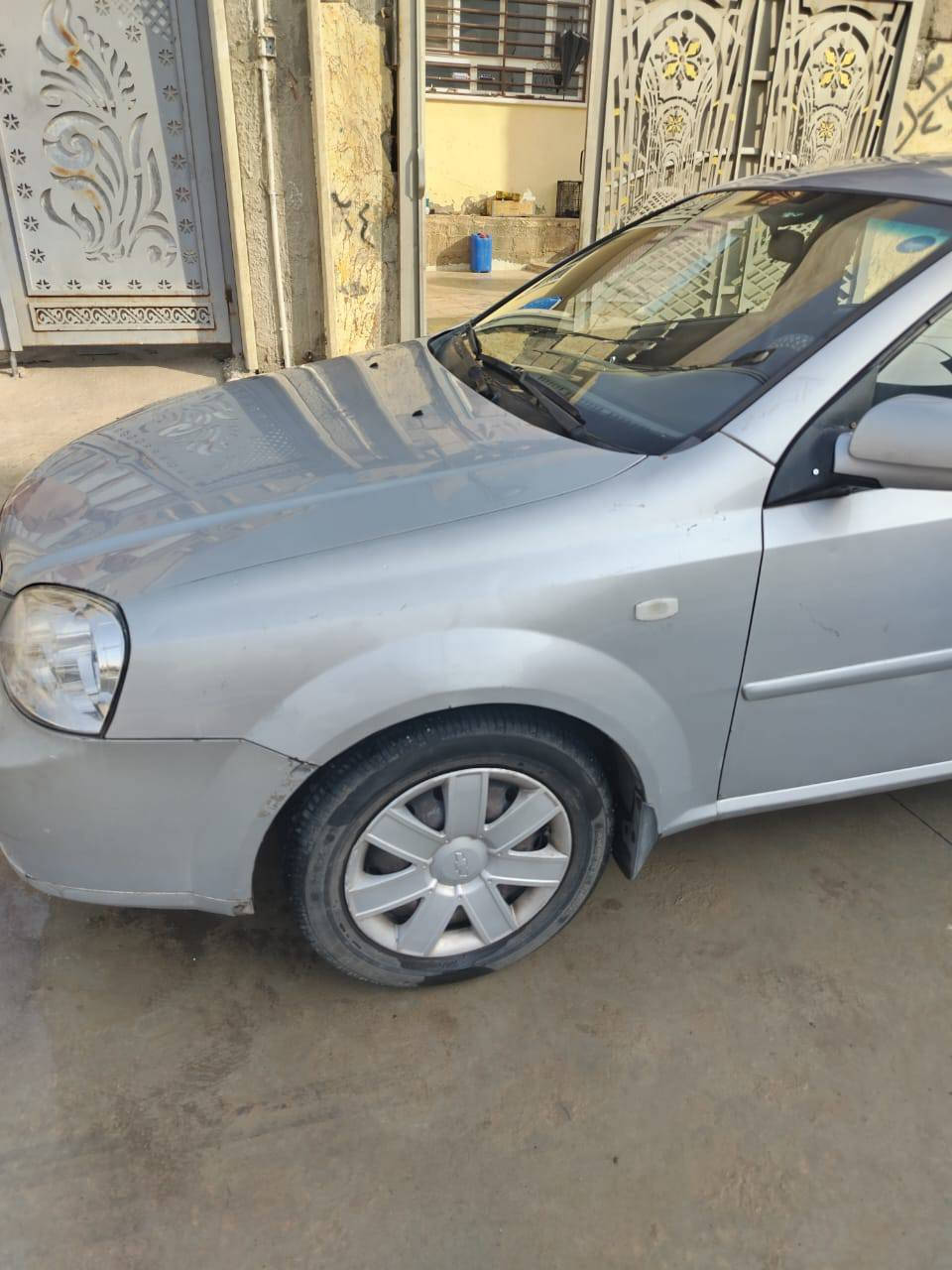 مديل2010سنويه باسمي تحويل ثاني يوم بيها كاربون قطعه وحده تبديل جاملغ أمامي صفحه السايق السعر82وبيها مجال موصل ***********
