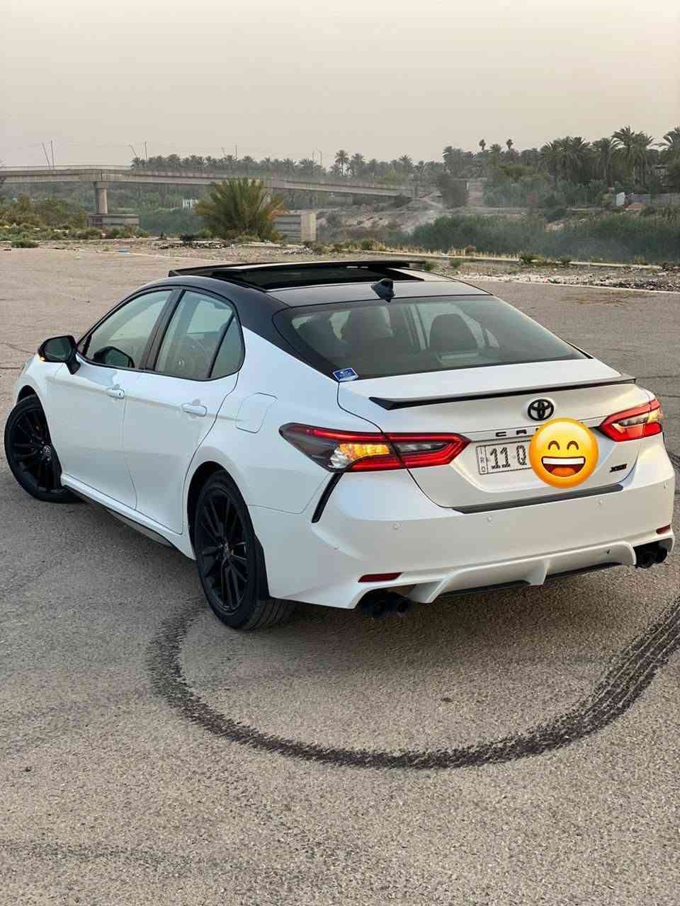 كامري xse موديل ٢٣ للبيع
٦سلندر 🚀🚀🚀 
وارد امريكي بيها صبغ بنيد وبيها بارد
السيارة فول مواصفات
بصمة
بانوراما
رادار ٣٦٠ درجة
حساسات ٣٦٠ درجة
كاميرات ٣٦٠ درجة
كشنات كهرباء تدفئة وتبريد
اوتو هولد
٣ انظمة قيادة
ماشية ٨٨ كم 
وبيها هواي مواصفات فول للاخير
للاستفسار
*********** كربلاء, العراق
