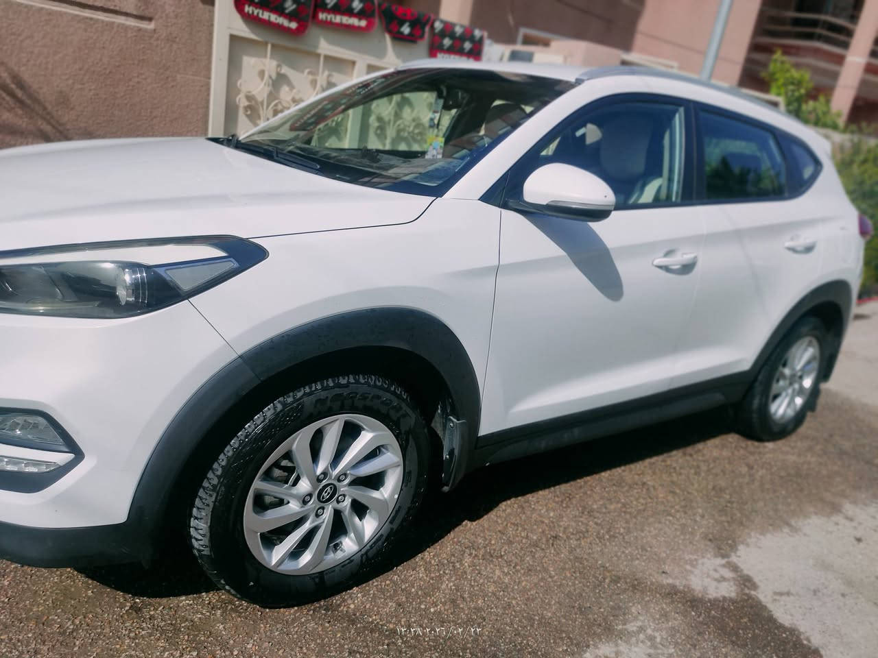 السلام عليكم
🚗 للبيع توسان 2016 خليجي – الشكل الجديد
ماشية 99 ألف كم قابل للزيادة
سيارة نظيفة جدًا استخدام شخصي
بدون حادث (فقط خدوش بسيطة)
المحرك والگير ممتاز .  بلادي 
السيارة بأسمي تحويل مباشر
💰 السعر171. ورقة  قابل للتفاوض
📍 بغداد – حي الجهاد
📞 *********** اتصال أو واتساب
