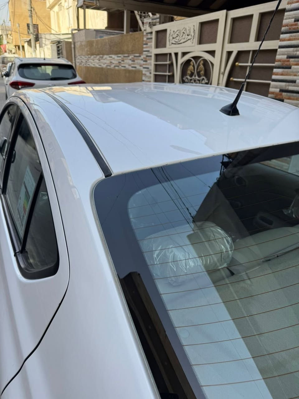 سلام عليكم عندي سني هندي لبيع موديل 22 رقم بغداد الدولي الجديد (بسمي) ماشيه 52 الف مكاني بغداد الكرخ مكفوله من ضربه وصبغ بيه فقط بارد على كد شبر بل جاملغ الامامي رقم تلفون ***********
