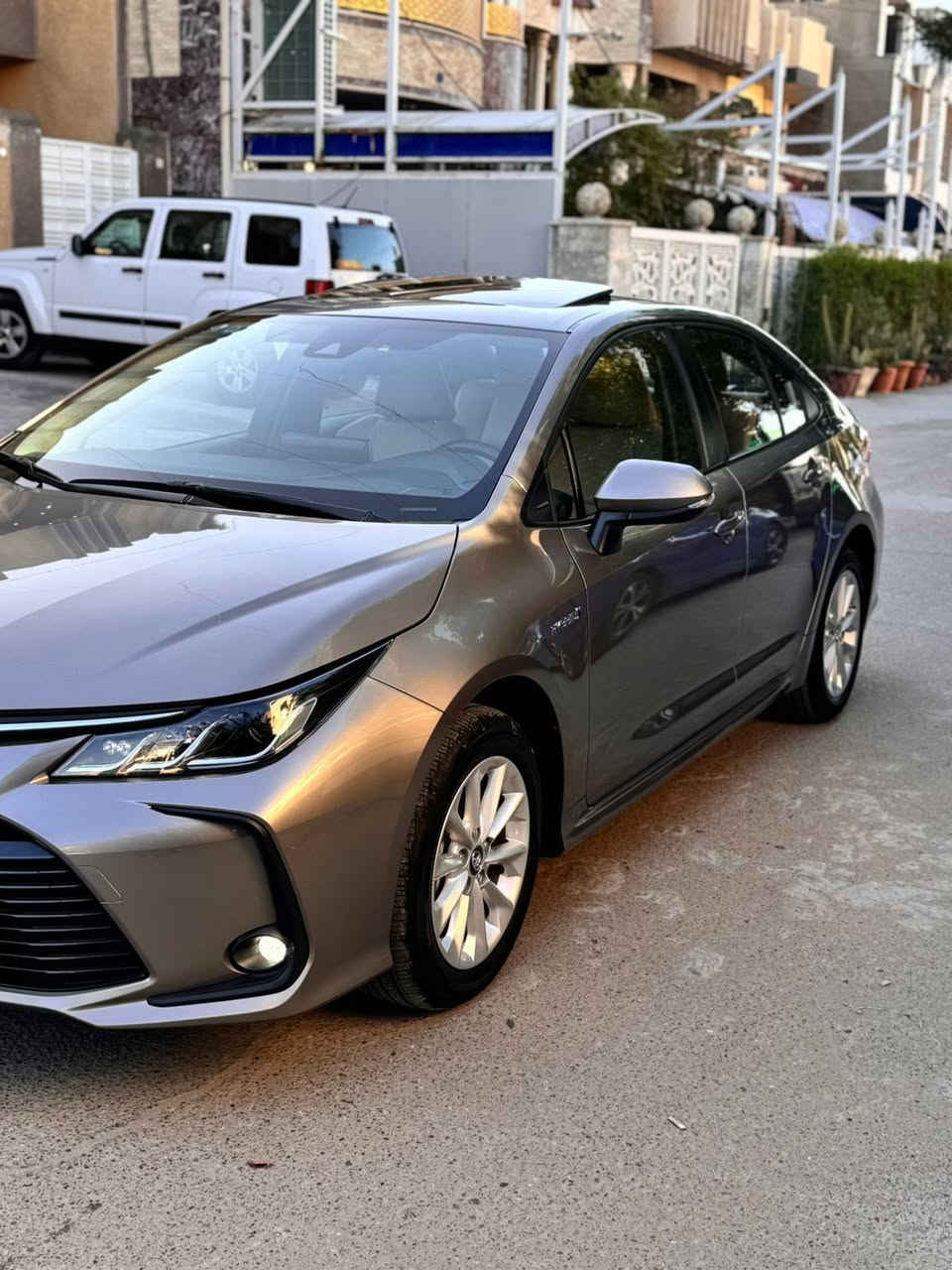 📍📍📍📍📍السلام عليكم 📍📍📍📍📍

كورلا هايبرد 2022 شكل الخليجي 
لون مميز ذهبي

ماشية 46 الف

المواصفات:

كشن السائق كهرباء

فتحة سقف

داخل بيجي جلد

قطعتين تبريد 

شاشه

كامره خلفيه 

رادار امامي 

السياره مكفوله من الصبغ  فقط بارد قليل جدا 

 العنوان بغداد شارع فلسطين 

السعر ((( 135 ))))وبيها مجال بسيط  

0771 846 3585
