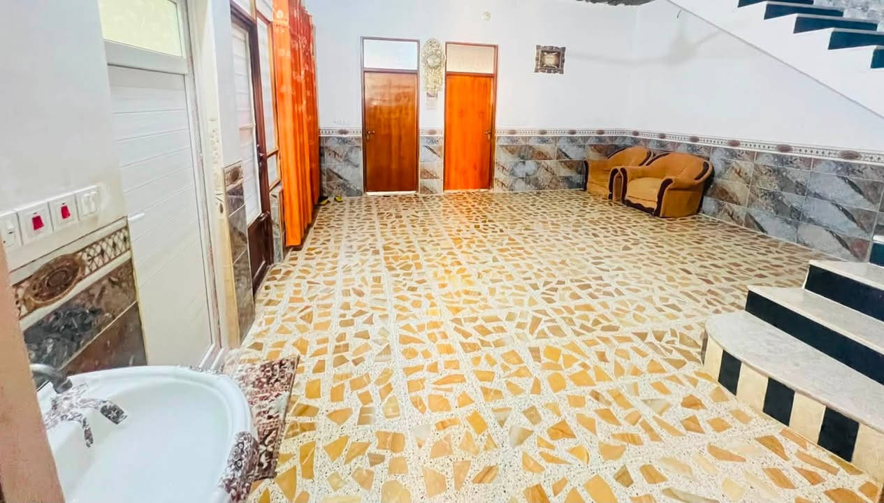للبيع/فرصة لا تُعوّض في حي المثنى بيت
إذا كنت تبحث عن استثمار بموقع مميز وسعر مناسب فهذه 

فرصتك 🔥
مساحة 200 م
سعر 🔥🔥
وارد الشهري لا يقل عن 450
بيت طابقين منفصل عن طابق الاول   شارع    20

اغتنم الفرصة اليوم وابدأ أول خطوة نحو استثمار ناجح أو بناء منزل 
أحلامك
للاستفسار :يوسف                                     اتصال وتساب ***********

وإذا كان لديك عقار ترغب ببيعه أو شرائه، تواصل ويانا... نوفر لك أفضل الفرص العقارية.
