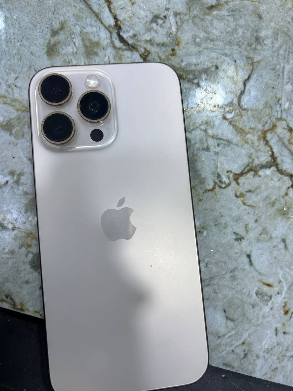 السلام عليكم شباب تلفون لبيع 16برو ماكس بطارية 90المبايل نضيف وصورة تحجي بل نضافة تجي تفحصة انتة كدامي وتاخذة او تودي لي بكان لتريدة واني وياك نضافة 99% سعرة 1250قفل
بكاني مدينة قطاع79 رقمي ***********
