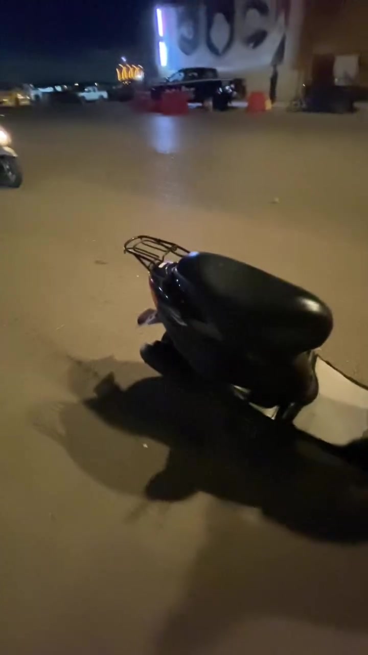 سلام عليكم دراجه للبيع مامفتوحه مكفوله شاصي مكفول.                                    كلشي بيه بلاد عنواني رميثه سعر عله هاذه رقم ***********
