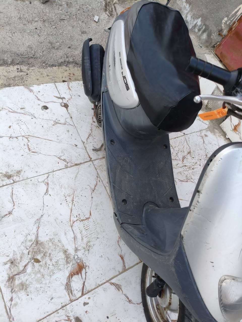 السلام عليكم دراجه منغولي نضيفه للبيع مكينه ناعمه وحلوه لايت اشاير هورن قفل جنطه وستيرن شغالات نقصه باتري فقط بيركات دبلات توفير نضيفه سعره 250وبيه مجال بسيط مكاني ناصريه مركز


**إذا كنت صاحب هذا الإعلان وتريد حذفه لأي سبب، رجاءا أرسل رسالة إلى الدعم الفني**