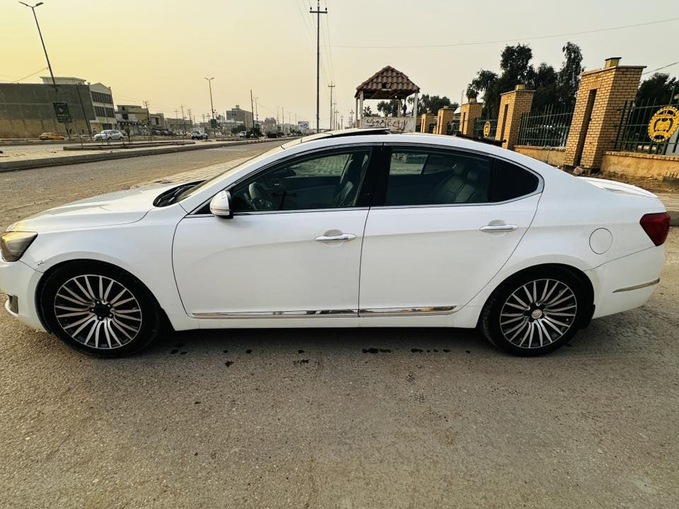 سلام عليكم
كيا كادنزا 2014 خليجي مواصفات
مكينة كير حدادية تبريد مابيهم شي
السعر 137 وبيه مجال بسيط بعد المعاينة
مكاني الديوانية *********** غير متواجد ع النت
