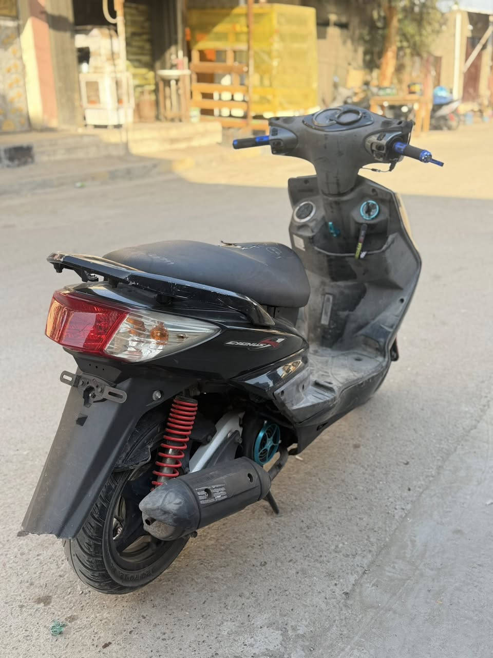 سلام عليكم سكنس فحل كابريتر فول نضافه نفس الصور صاله شهرين نازله رمبه مكينه برغي ما مفتوح كفر مختم ختم واحد بيه تزويد اصلي ملخط امامي وخلفي وقبق فلاوين وجوزه وكلج امامي رياضي كله اصلي عنوان حسينيه الراشديه سعر 700 وبيه حك الجيه هـ***********
