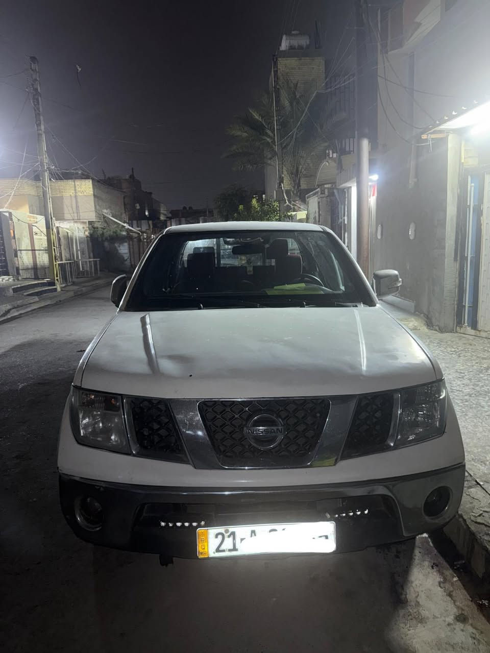 السلام عليكم اخواني
بيكم نيفاره للبيع 
مصبوغه عام السياره 
موديل:2009  
مكينه 3600 
كير عادي 
السعر 75 بيها مجال بسيط 
مكاني بغداد 
رقم الهاتف ***********
