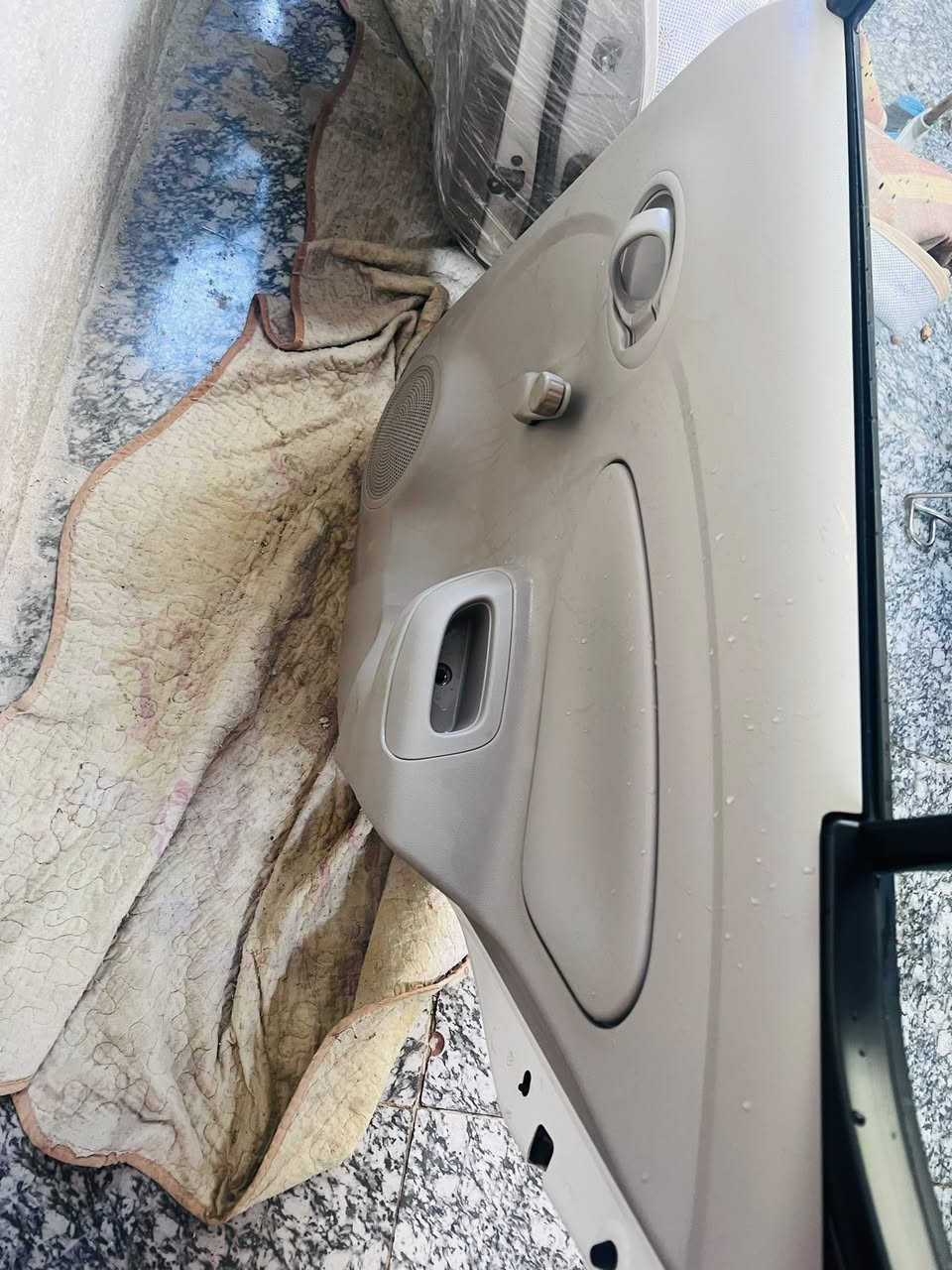 السلام عليكم بيبان نيسان سني هندي خلفي 24و22 اخر قطعتين ***********
