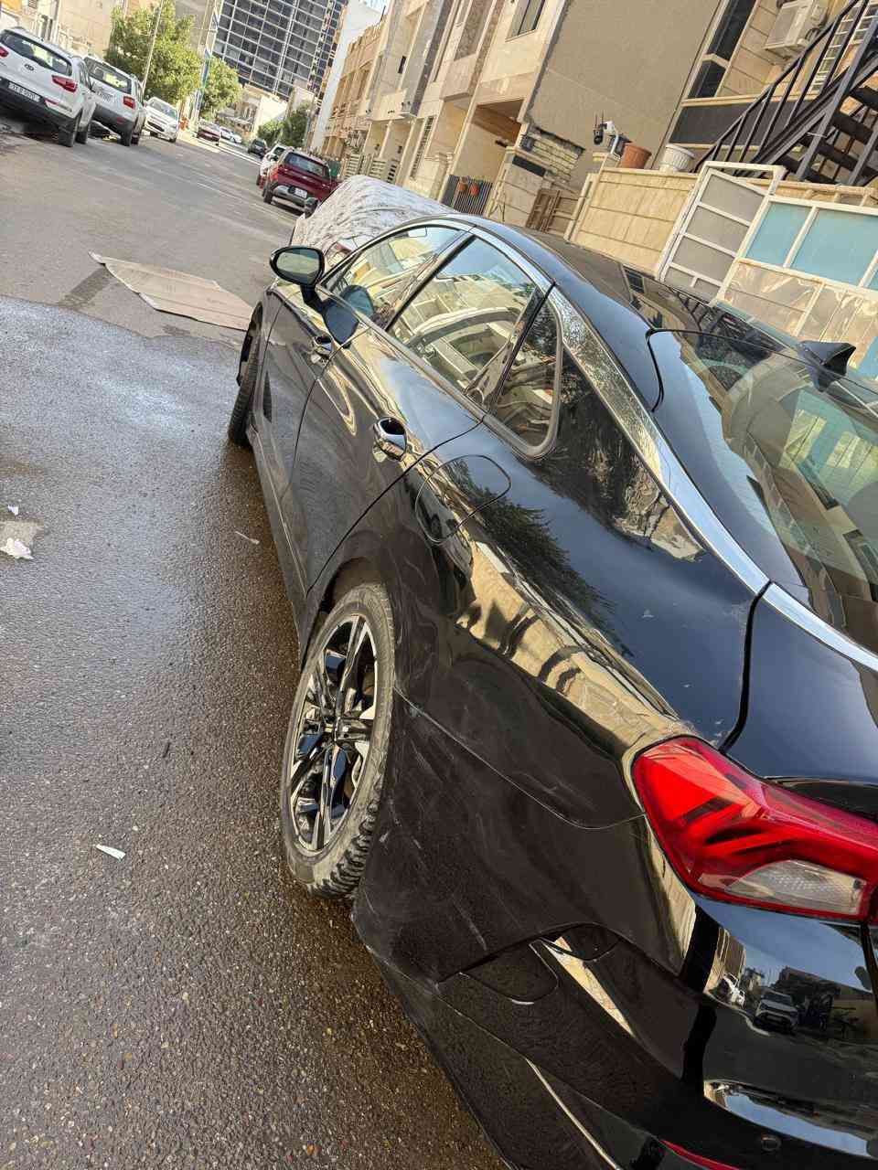 السلام عليكم للبيع K5 GTlineموديل ٢٠٢٣ وارد امريكي مرقم بغداد فول مواصفات معروفة مواصفات الجي تي لاين داخل ماروني الحادث موضح بالصور ماشيه٢٧الف   
السعر:170وبي مجال بسيط 
العنوان :حي الجهاد شارع الشارقة 
رقم الهاتف:***********
