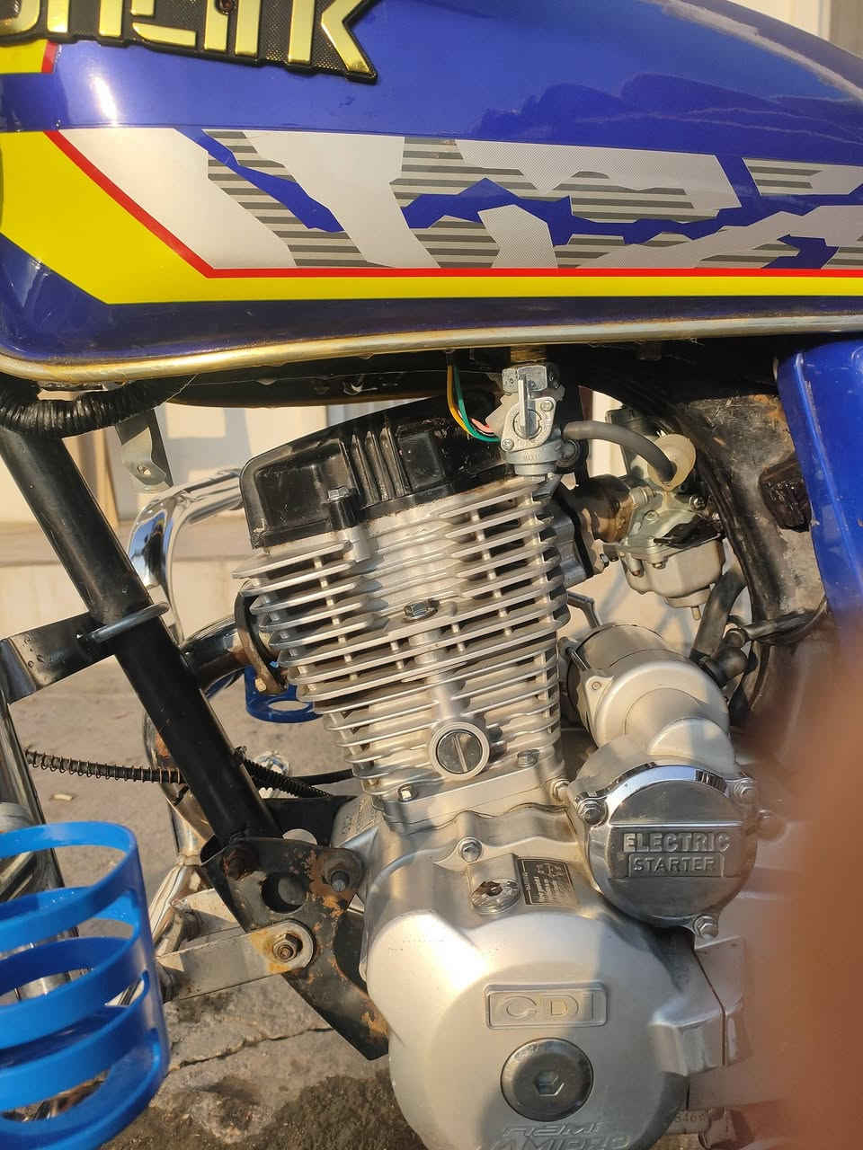 ايراني موديل 20 كلشي بي جديد شغال نكره صلف عل فحص سعر 625 مكاني الخالديه
***********
