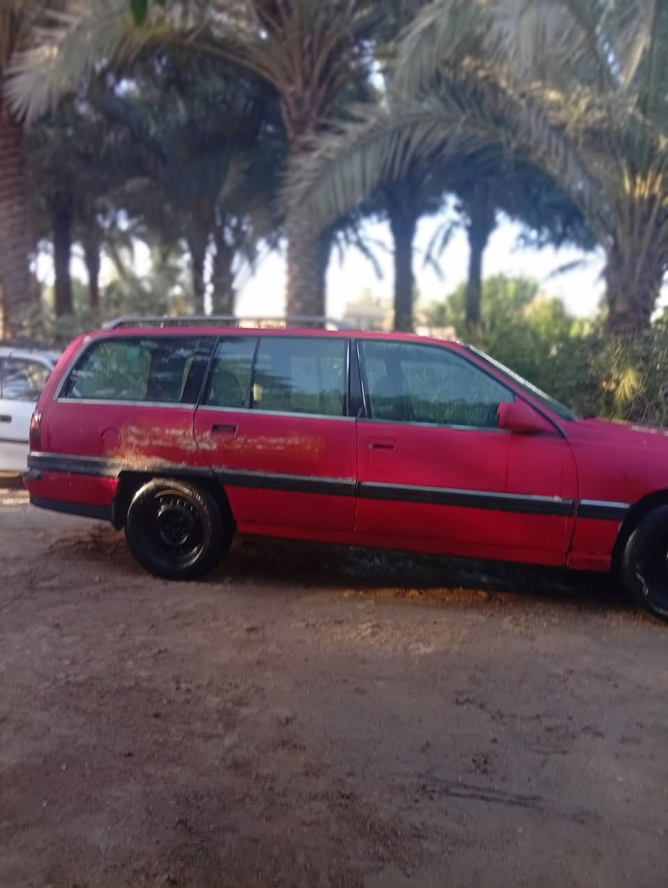 سلام عليكم أوبل اوميكة ستيشن مديل93 رقم نجف كير ومكين برنس جددتخم تاير ويل عادي سيار كلهة جاردةبلادية بيع او مراوس عنوان بابل الكفل للستفسار*********** غير متواجد عل فيسالسعر 20اوبيهة مجال
