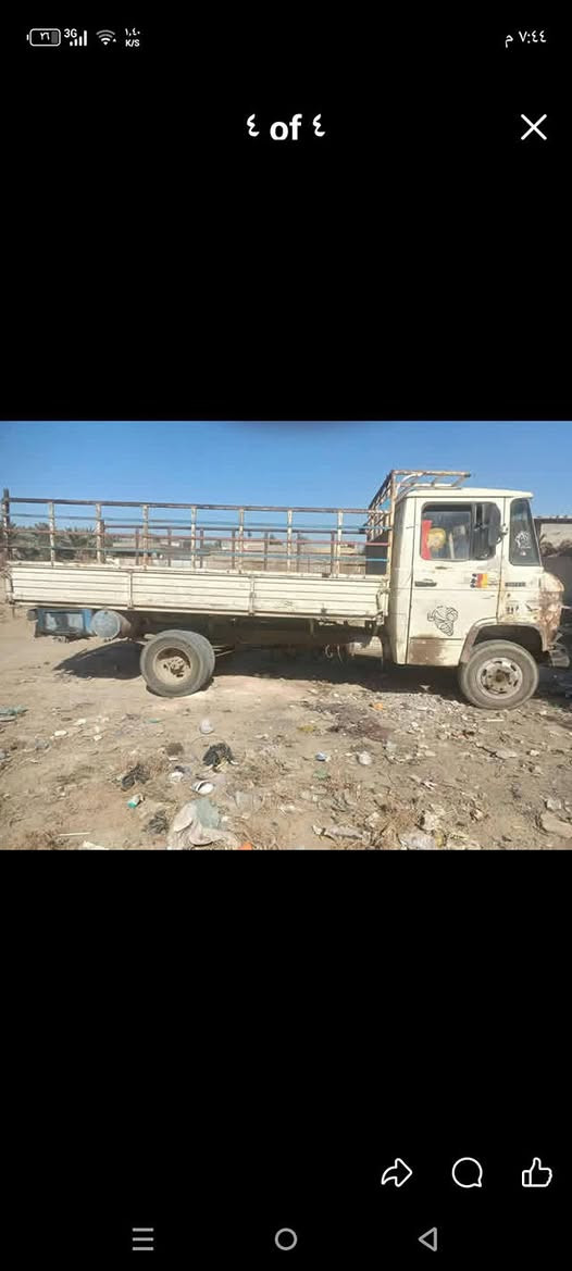 سلام عليكم للبيع مرسيدس أخرس موديل 81 مكينه لاابخار ولااتنقيص كير17جوزه اكسن 8دبه تخم تاير جديد دوشمه جديده سنويه نافذة 24عظم عاج تحويل مباشر ***********
