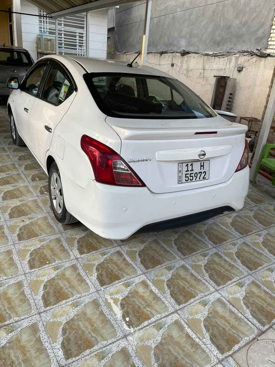 السلام عليكم 
نيسان سني 2018 رقم بغداد شرط التحويل سنويه لل 29
كير و مكينه كفاله تبريد شغال سياره جاهزه بدون نقص 
صدر امامي خلفي جديد 
تخم تاير قبل شهر شديته 
ملاحظه بيه 3 قطع صبغ و داير الجاملغ الخلفي بدون
 دواخل  
السعر 82 وبيه مجال 
مكاني واسط قضاء الصويره 
***********

