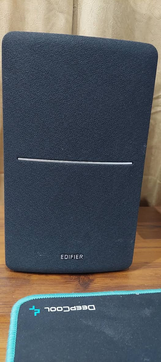 السلام عليكم PC للبيع المواصفات مذكوره
RTX3070

GAMEPRO 3FAN
12400F
BAZZOKA
RAM3200CL16
SSD 120KING 
STONE
HHD4T SEAGATE
PSU700 DEEP COOL
CAS  MATREX50
Gigabyte mq 27 170 hz                                        ubs farber 3kv
سماعات edeifier
واي فاي 
ميز صاج جديد تفصال مع سيت مجرات 
كيبورد احترافي ويه ماوس احترافي ويده وهتفونات
حاسبه جديده بمعنى الكلمه البيع لعدم التفرغ
للاستفسار على الرقم ***********
العنوان بغداد البلديات
