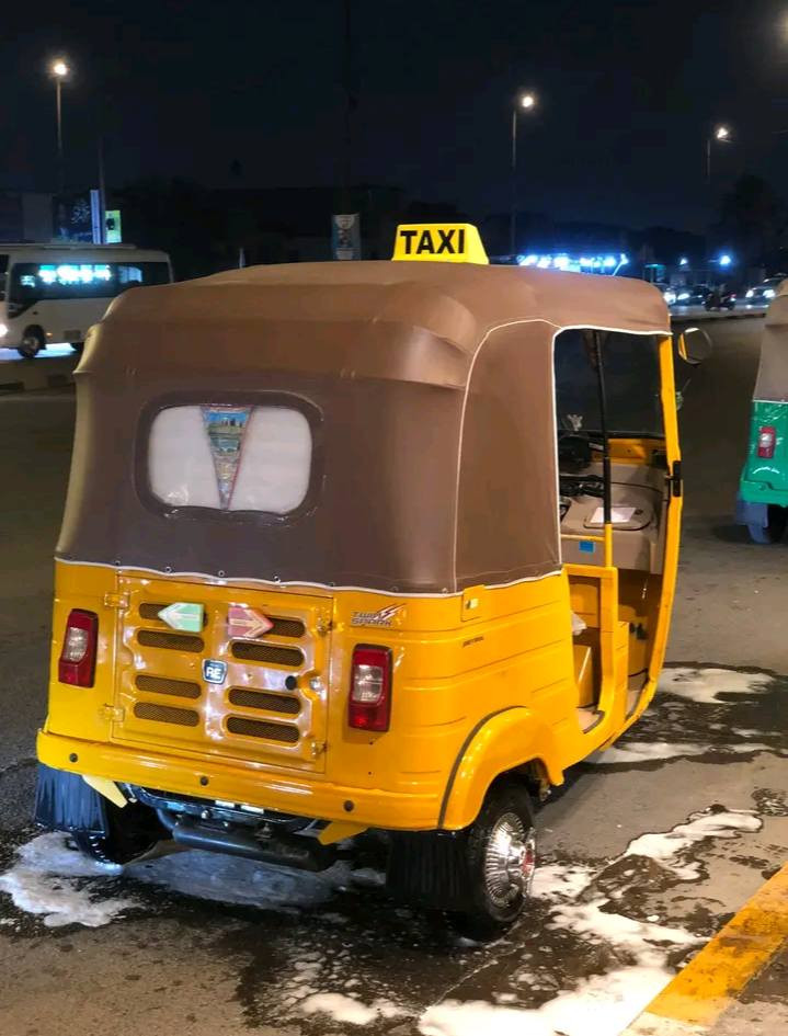 السلام عليكم تكتك للبيع 2020 رقم وسنويه المكان بغداد مدينت الصدر السعر 5 و700وبيها مجال قليل للشراي***********
