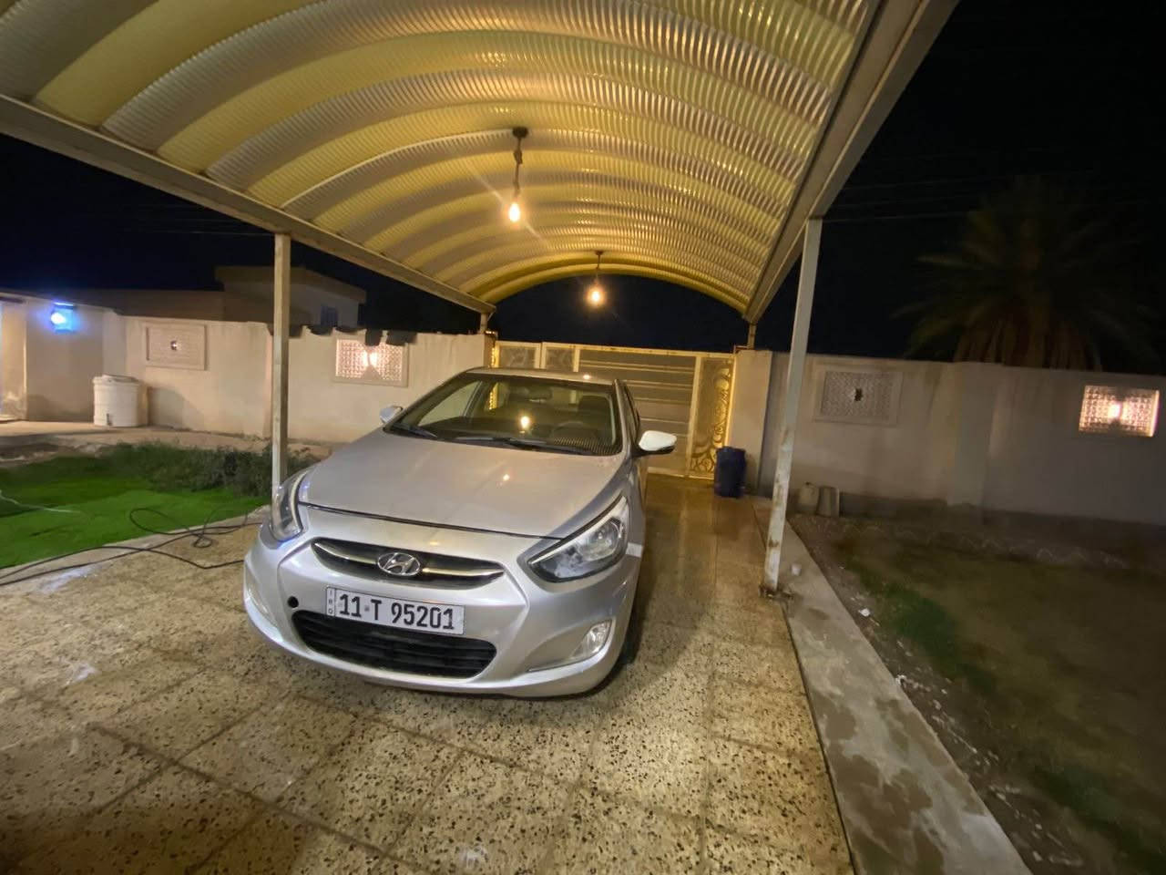 السلام عليكم 

اكسنت 2016 خليجي بدون حادث محرك 1400 سنويه جديده رقم جديد بدون غرامات سيارة نظيفه وحلوه السعر 85 وبيها مجال … 

رقم الهاتف : *********** بغداد, العراق
