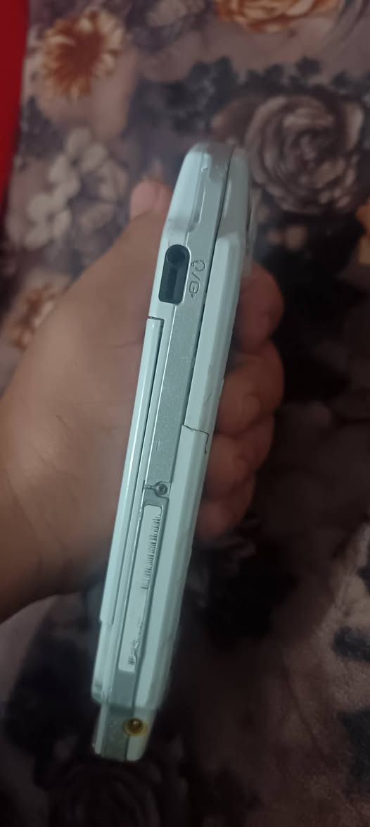 السلام عليكم جهاز psp 2001
الجهاز شغال والارزاز الاتجاهات شغاله بيه فقط الشريط مال الدكم جوه عاطل بيه شورت يطفه الجهاز بسببه جان وشلته ورجع طبيعي يشتغل يعني يفيد اهل التفصيح الجهاز ابيعه بسعر شاشه 25 مع التوصيل قفل والبيع فحم فقط الجهاز بدون ملحقات اقره منشور وشوف الصور يله تجي خاص بعد روحي


**إذا كنت صاحب هذا الإعلان وتريد حذفه لأي سبب، رجاءا أرسل رسالة إلى الدعم الفني**