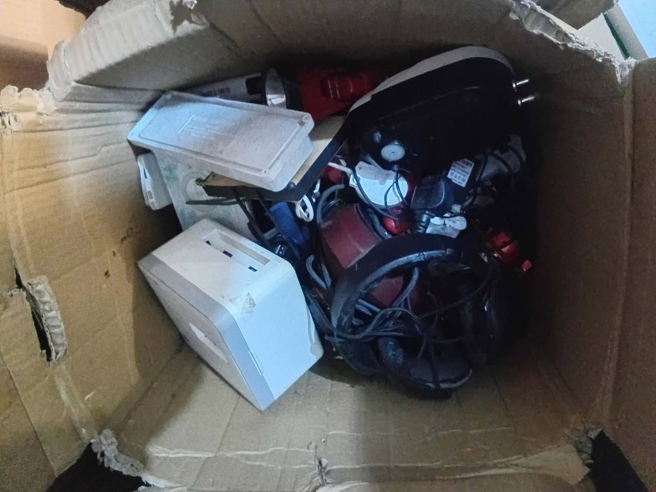 لبيع أغراض مكان الشعب


**إذا كنت صاحب هذا الإعلان وتريد حذفه لأي سبب، رجاءا أرسل رسالة إلى الدعم الفني**