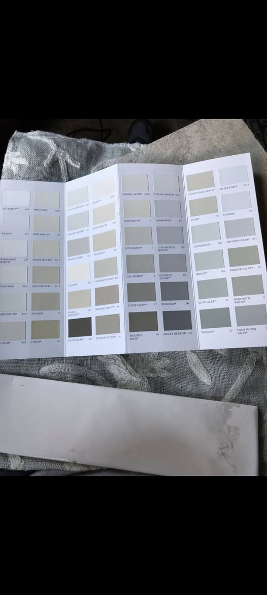 نموذج عمل / نعمل حسب الطلب
تنفيذ أعمال الصبغ والديكور باحترافية
معجون – صبغ – سقوف ثانوية – بديل رخام
للحجز راسلنا خاص أو واتساب 📞
***********
