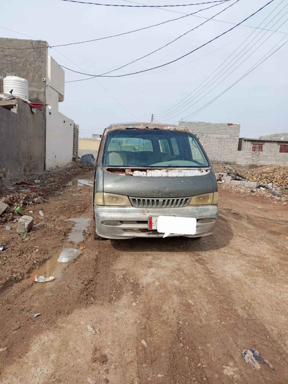 سياره كيه بريجو موديل 2000شواصي مكفوللات 
مكينه كير اكسن مكفوللات
سيره شوفت العين مرور مطلوبة 40الف هيئه ما مسجله ***********
