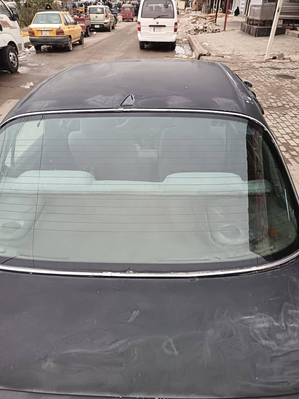 سلام عليكم سوناتا للبيع موديل 94 السياره مكفوله من كلشي رقم بغداد أنكليزي تحويل مباشر سياره مصفره غرامات كير عادي وكشرتها كدام عينك وتجي وتشوفها وتقتنع بيه يلا تأخذها سعر السياره 45او بيه مجال حك الجيه مكان السياره بغداد الحسينيه الراشديه رقم ***********
