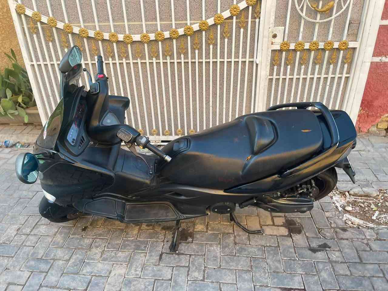 دراجه يماها تي ماكس كابريتر
لون اسود ملكي 
دراجه بدون قطره صبغ 
المحرك برغي واحد ما مفتوح 
ممشى دراجه 42الف 
الدهن كله موتل درجه اوله 
دراجه رمبه منزله 
سعره خاص 
واتساب ***********
