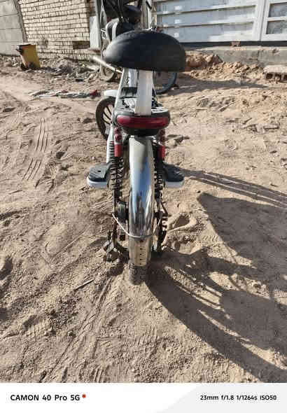 سلام عليكم دراجه شحن موديل 2023  بيسكل نضيف كشن طبي بطاريات نقص بريكات شغاله 3 سرع  ام بي تري مكان كربلاء طوريج 
سعر ١٤٠  وبي مجال بصيط  رقمي ***********
